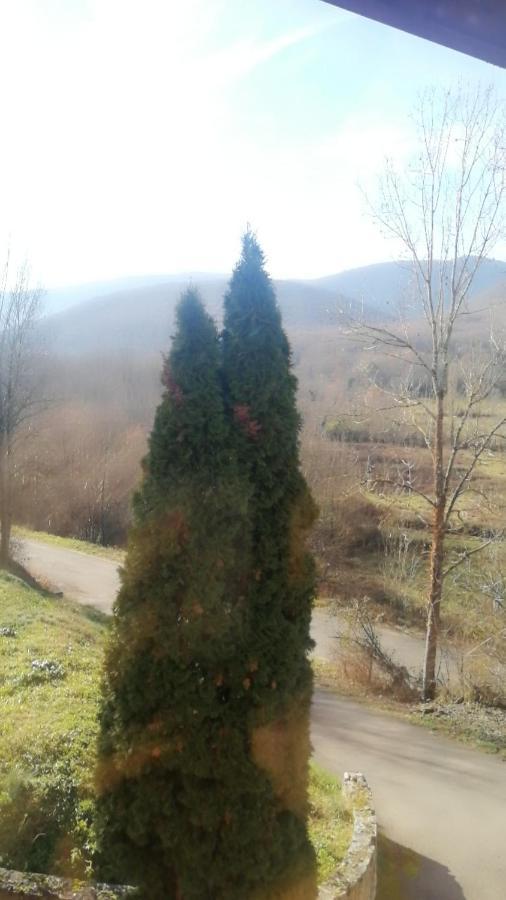 Location De Vacances A Neylis Avec Vue Sur Les Forets Et Les Champs Carla-de-Roquefort Kültér fotó