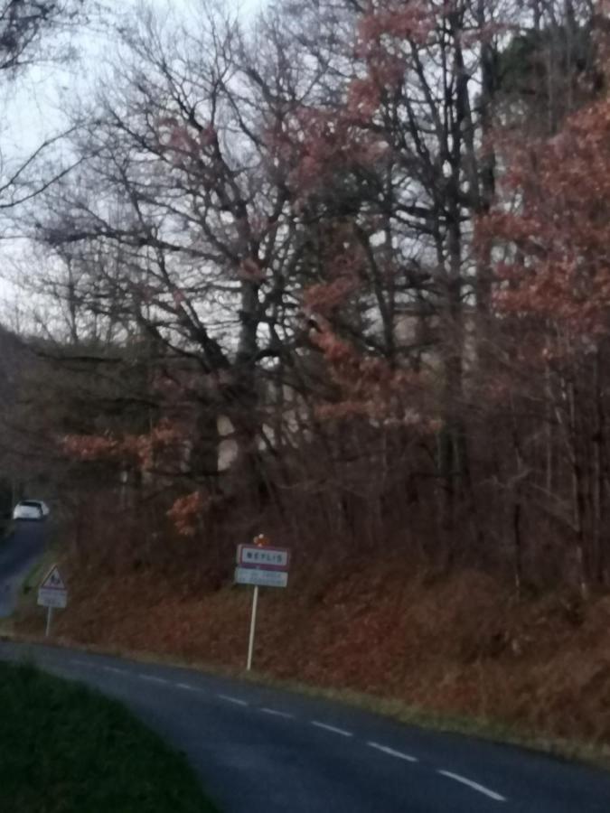 Location De Vacances A Neylis Avec Vue Sur Les Forets Et Les Champs Carla-de-Roquefort Kültér fotó