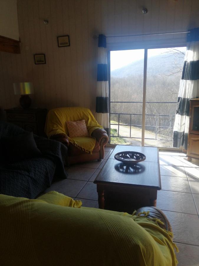 Location De Vacances A Neylis Avec Vue Sur Les Forets Et Les Champs Carla-de-Roquefort Kültér fotó